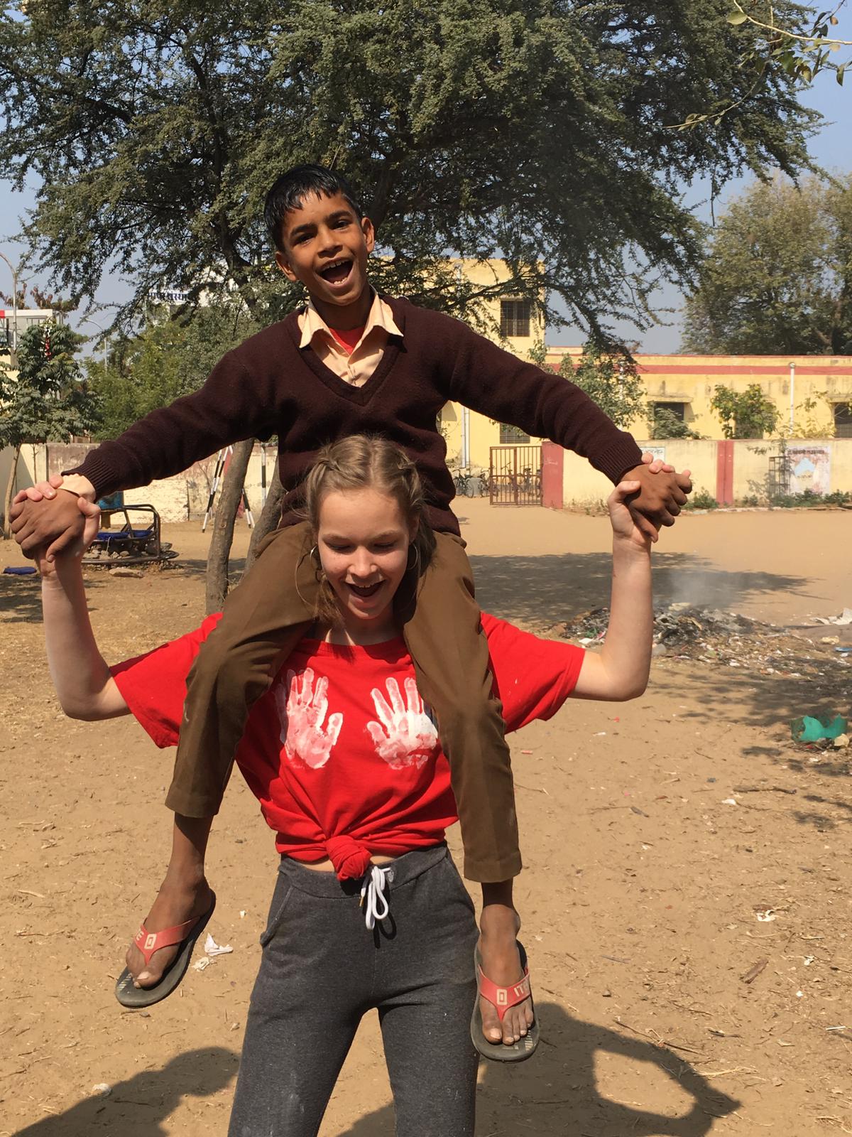 d5654d20-a09a-433f-a999-7d176fe6a792